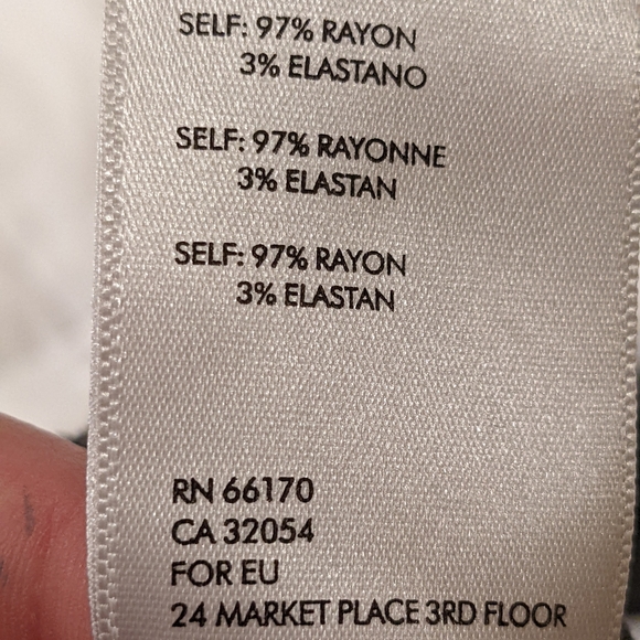 Colsie Target Brand Rainbow 🌈 Crew Neck Cropped Black Sweater Size XS - Picture 6 of 7